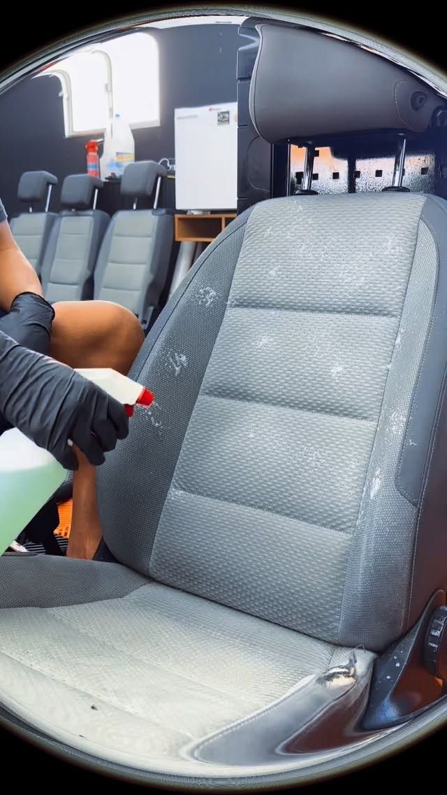 MF Detail 
Higienização banco VW Touran 

#vw #touran #ddetail #detalheinterior #limpezaprofunda #mfdetail