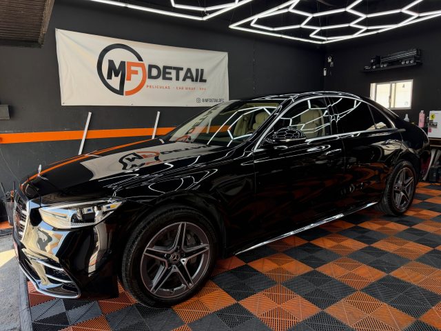 🔥 MERCEDES-BENZ S450 | PROTEÇÃO À ALTURA DO LUXO! 🔥

Quando falamos de luxo, elegância e sofisticação, cada detalhe merece a máxima proteção! 💎

Este magnífico Mercedes-Benz S450 passou pelas nossas mãos para receber um tratamento de proteção premium, garantindo que a sua beleza e exclusividade se mantêm ao longo do tempo.

🛡️ PPF FRONTAL
Proteção das zonas mais expostas contra impactos de pequenas pedras, riscos e agressões do dia a dia, preservando a pintura original.

✨ KIT PPF INTERIOR
Proteção das superfícies interiores mais delicadas, evitando riscos, marcas de utilização e desgaste prematuro, sem comprometer o acabamento original.

💎 O verdadeiro luxo está nos detalhes. E protegê-los é a nossa especialidade!

Na MF DETAIL, não protegemos apenas automóveis. Preservamos o seu valor, a sua elegância e a sua exclusividade.

🖤🧡 MF DETAIL — Proteção, Estilo e Detalhe em cada centímetro.

📩 Contacte-nos e dê ao seu automóvel a proteção que ele merece!

#mfdetail #mercedesbens #classes #ppf #proteçãoquenãosevê
