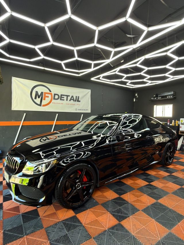 🔥 MERCEDES-BENZ CLASSE C COUPÉ | ELEGÂNCIA COM UMA DOSE EXTRA DE AGRESSIVIDADE! 🖤❤️

Há carros que já nascem elegantes… mas quando passam pelas mãos certas, tornam-se verdadeiramente ÚNICOS! 

Este magnífico Mercedes-Benz Classe C Coupé chegou até à MF DETAIL para uma transformação estética completa, onde cada detalhe foi pensado para criar um visual mais desportivo, sofisticado e imponente!

💎 POLIMENTO GERAL
Correção e revitalização da pintura, devolvendo a profundidade da cor, o brilho e aquele acabamento espelhado que faz toda a diferença!

🖤 CHROME DELETE
Eliminação dos detalhes cromados, dando lugar a um visual mais moderno, elegante e agressivo.

⚫ PINTURA DOS SÍMBOLOS
Personalização dos emblemas para uma estética mais discreta e desportiva, em perfeita harmonia com o restante projeto.

❤️ PINTURA DAS BOMBAS DE TRAVÃO EM VERMELHO
Um contraste marcante que acrescenta personalidade e realça o carácter desportivo deste Coupé!

🔥 ALTERAÇÃO DAS JANTES + PINTURA EM BLACK PIANO
Modificação das jantes e aplicação de um acabamento preto de alto brilho, criando uma presença muito mais exclusiva e impactante!

💥 O RESULTADO?

Um Mercedes Classe C Coupé completamente renovado, onde o brilho intenso da pintura, os detalhes em preto e o contraste das bombas de travão vermelhas se unem para criar uma combinação simplesmente brutal!

🖤 MAIS ELEGANTE. MAIS AGRESSIVO. MAIS EXCLUSIVO.

Porque na MF DETAIL não fazemos apenas alterações estéticas… CRIAMOS IDENTIDADE E TRANSFORMAMOS AUTOMÓVEIS EM VERDADEIRAS OBRAS DE ARTE! 🔥

🖤🧡 MF DETAIL — Proteção, Estilo e Detalhe em cada centímetro.

📩 Queres dar uma nova identidade ao teu automóvel? Entra em contacto connosco e transforma o teu projeto em realidade!

#mfdetail #mercedes #classec #polimento #chromedelete